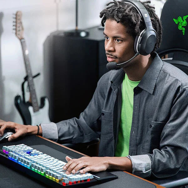 RAZER Barracuda X ( 2022 ) Roblox Edition USB 7.1 Surround Gaming Headphone ( Black ) ( PC / Mobile / Mac ) - 5