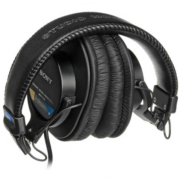 Sony MDR-7506 Professional Wired On Ear Headphones (Black) – TechCure India