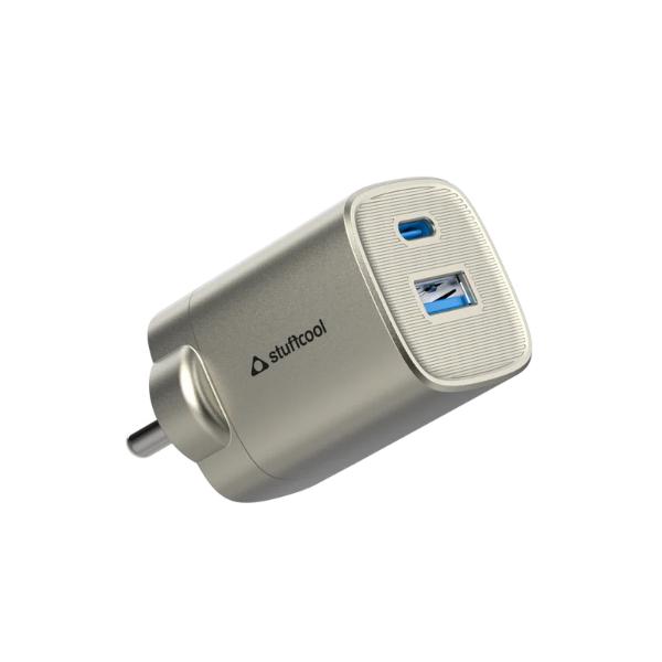 Stuffcool Novus 33 compact and convenient USB A + Type-C wall charger – TechCure India