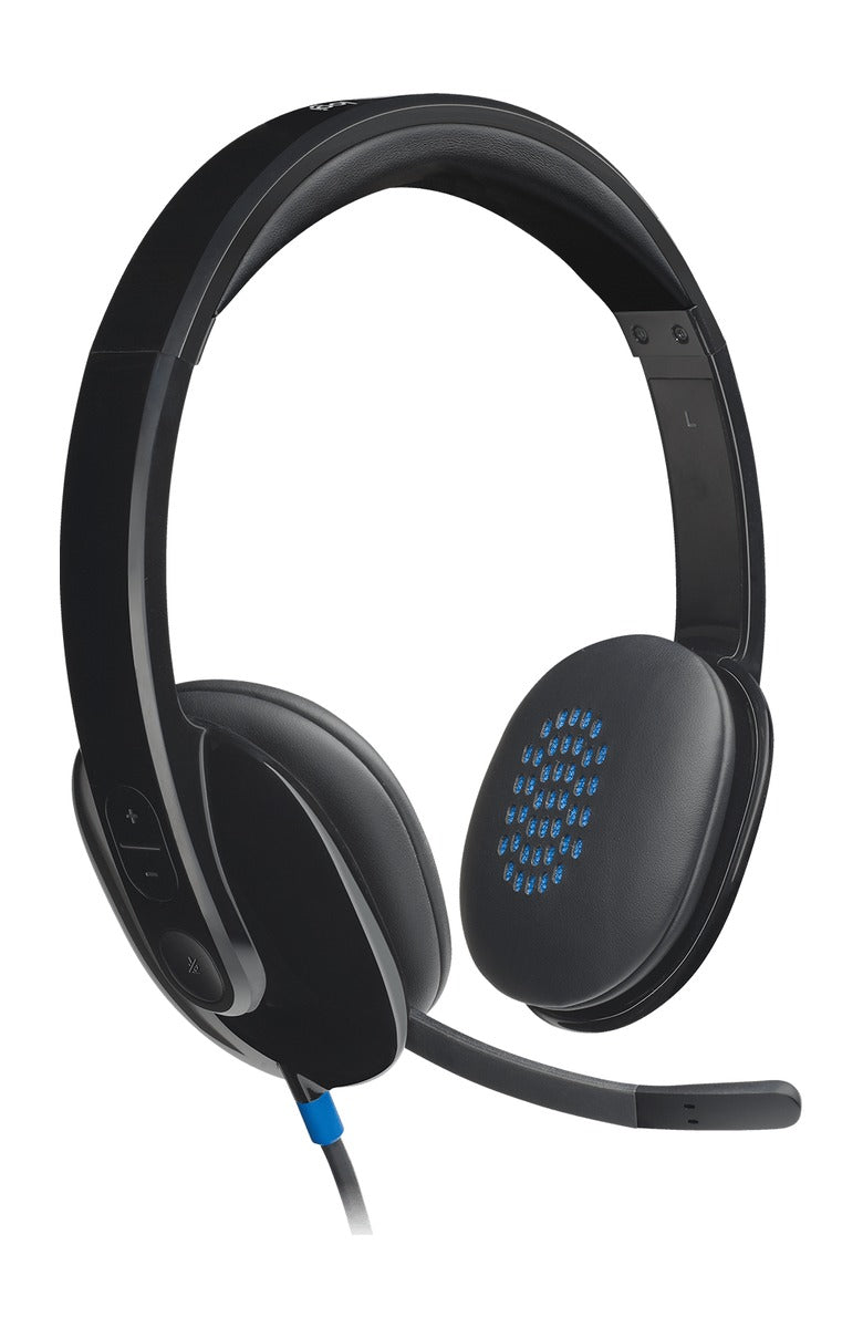 LOGITECH H540 USB Wired Stereo Gaming Headphone ( Black ) – H540 USB Computer Headset - three-quarter view – TechCure India